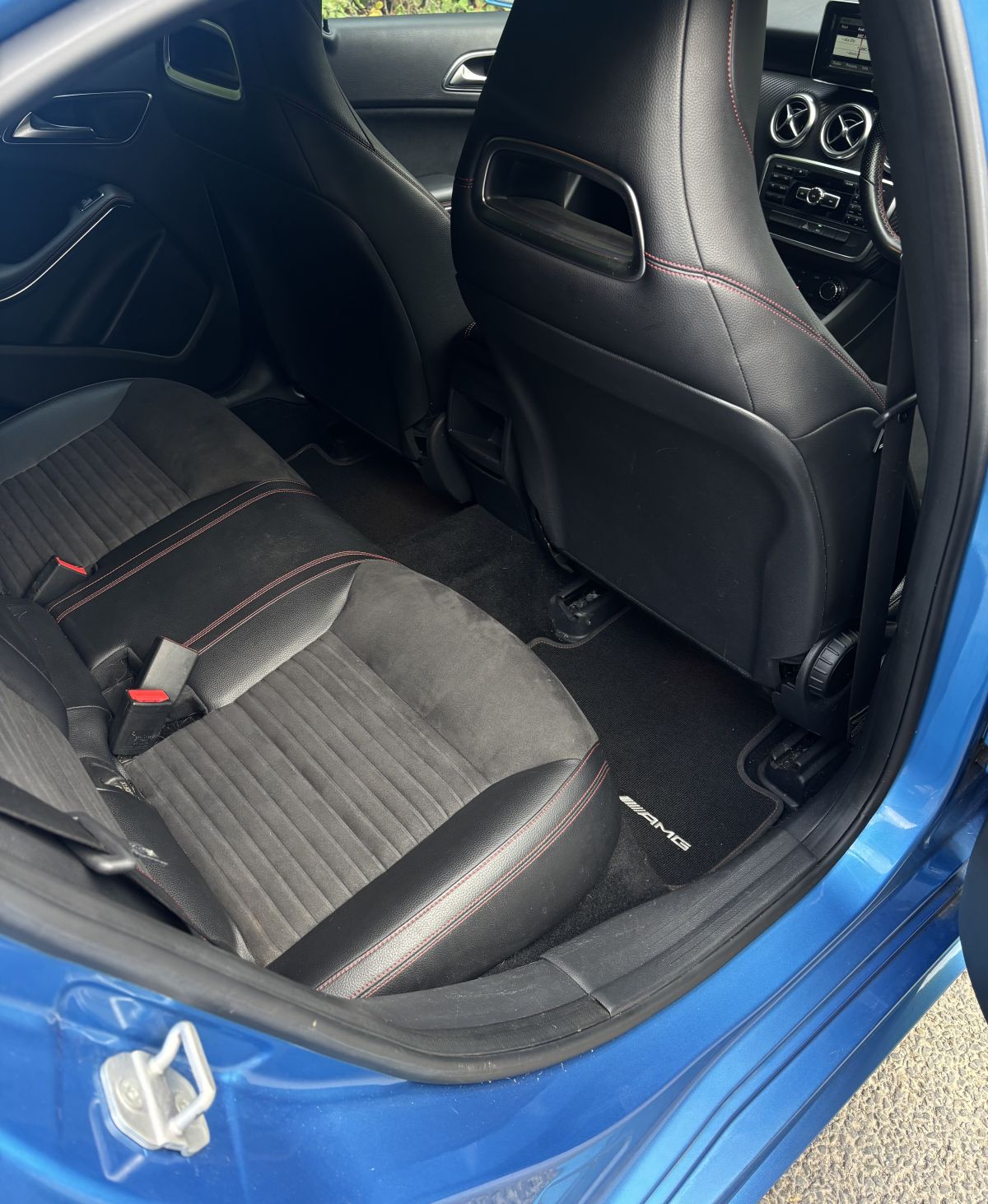 A-class Mercedes-benz A200 BlueEfficiency AMG Sport CDi